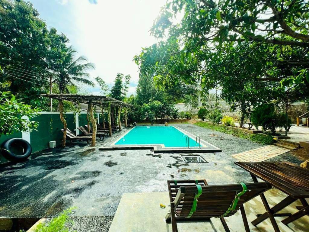 Lily Resort Udawalawe Exterior foto